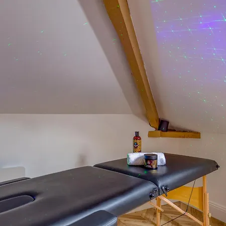 Cocon De Charme Hyper-centre * モントロー・フォー・ヨンヌ