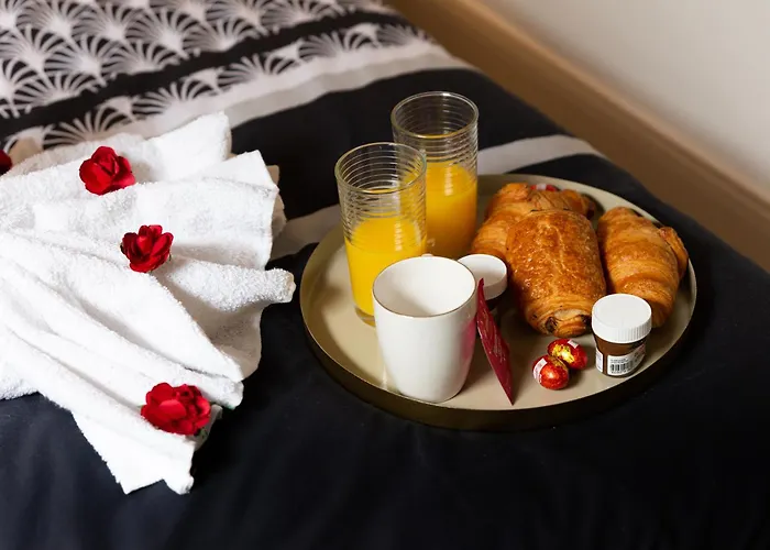 Cocon De Charme Hyper-centre * モントロー・フォー・ヨンヌ